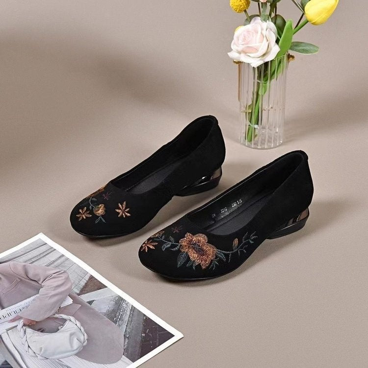 🔥【Promovare extrasezon】【Cumpărați 1 obțineți 1 gratuit】【35-41】2024 nou la modă talpă moale slip-on